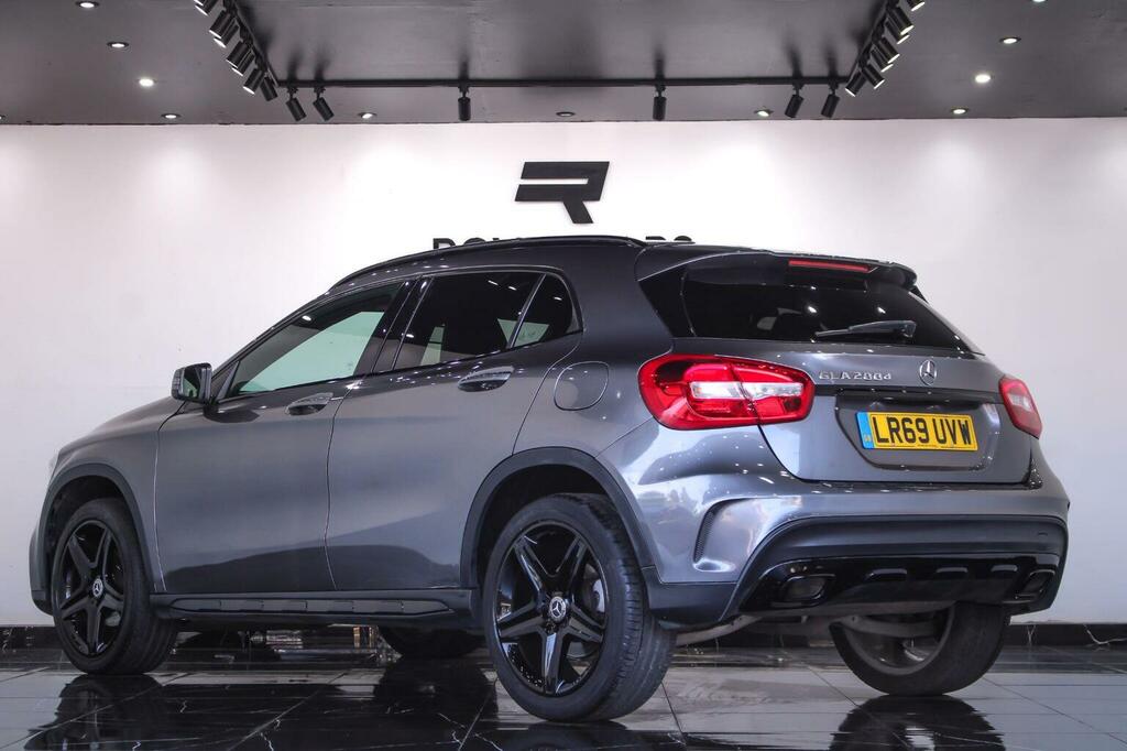 Mercedes-Benz GLA Class Suv 2.1 Gla200d Amg Line 7G-dct Euro 6 Ss Grey #4