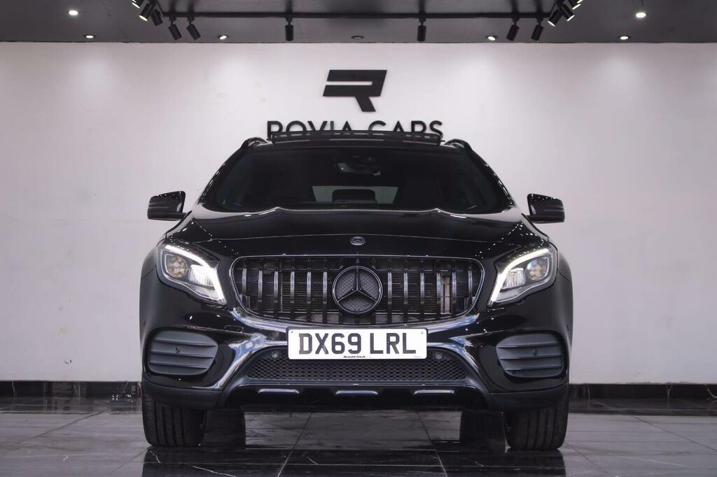 Mercedes-Benz GLA Class Suv 1.6 Gla200 Amg Line Edition Plus 7G-dct Euro DX69LRL Black #2
