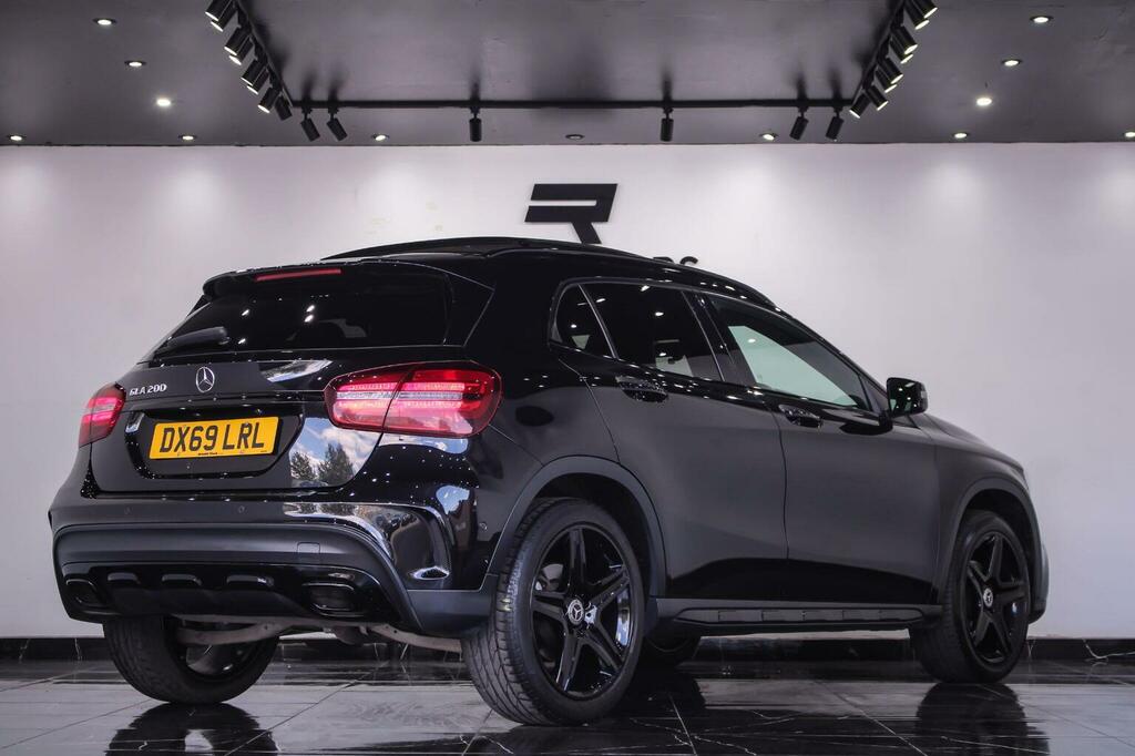 Mercedes-Benz GLA Class Suv 1.6 Gla200 Amg Line Edition Plus 7G-dct Euro DX69LRL Black #5