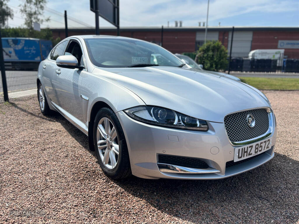 Jaguar XF 2.2D 163 Luxury Silver