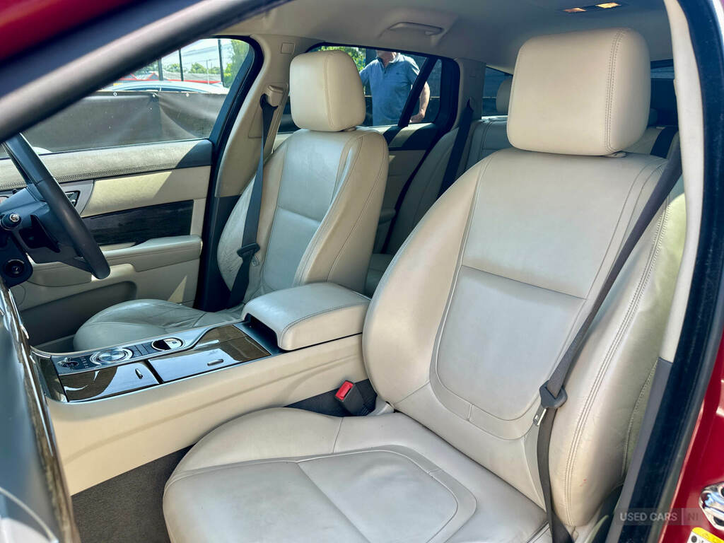 Jaguar XF Grey #19