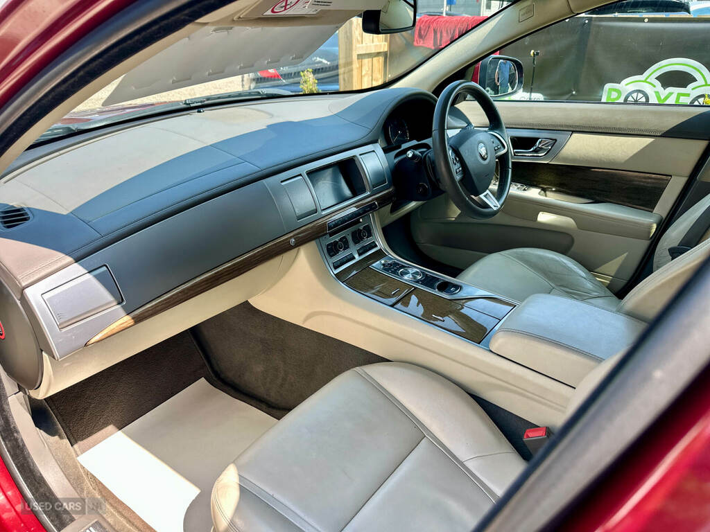 Jaguar XF Grey #18