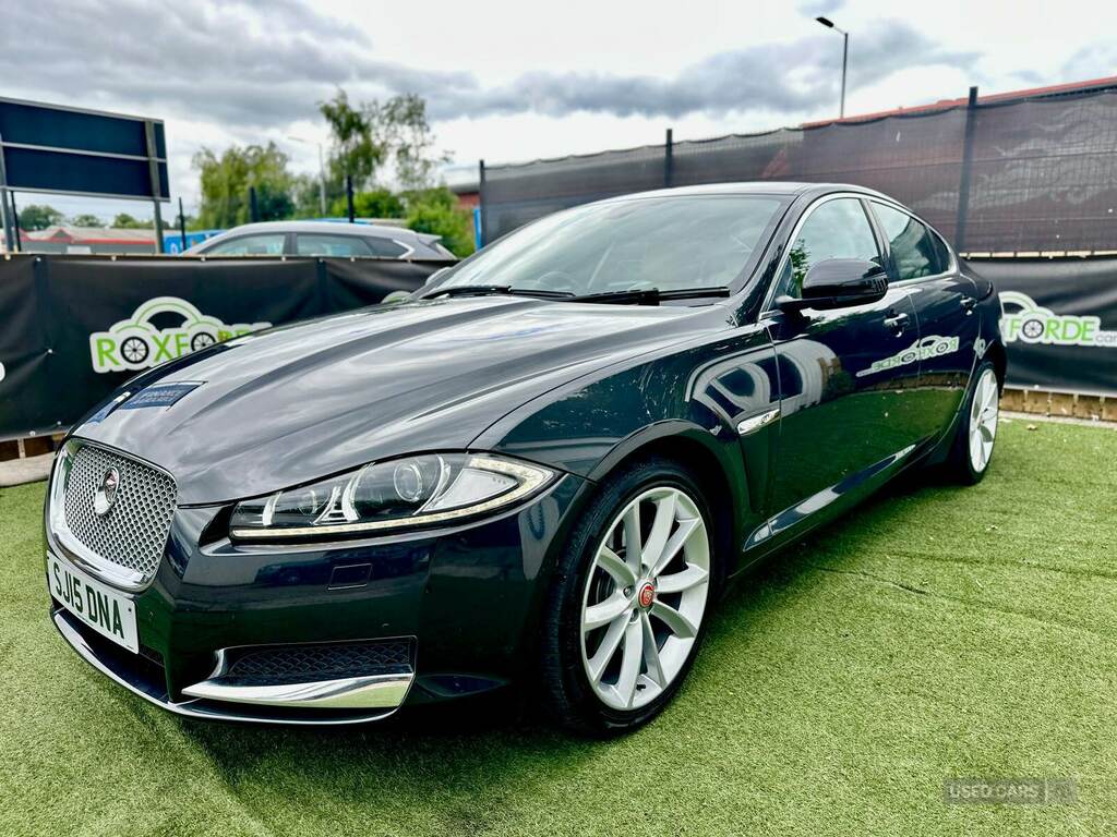 Jaguar XF Estate Blue #7