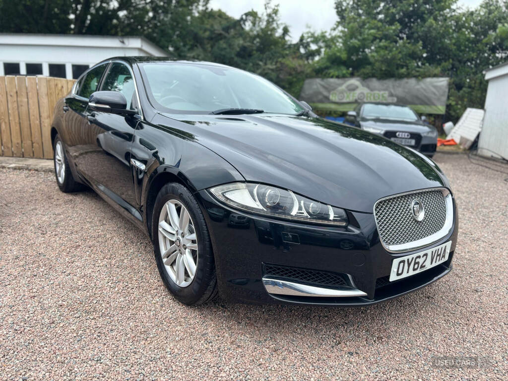Jaguar XF 2.2D Premium Luxury Black #2