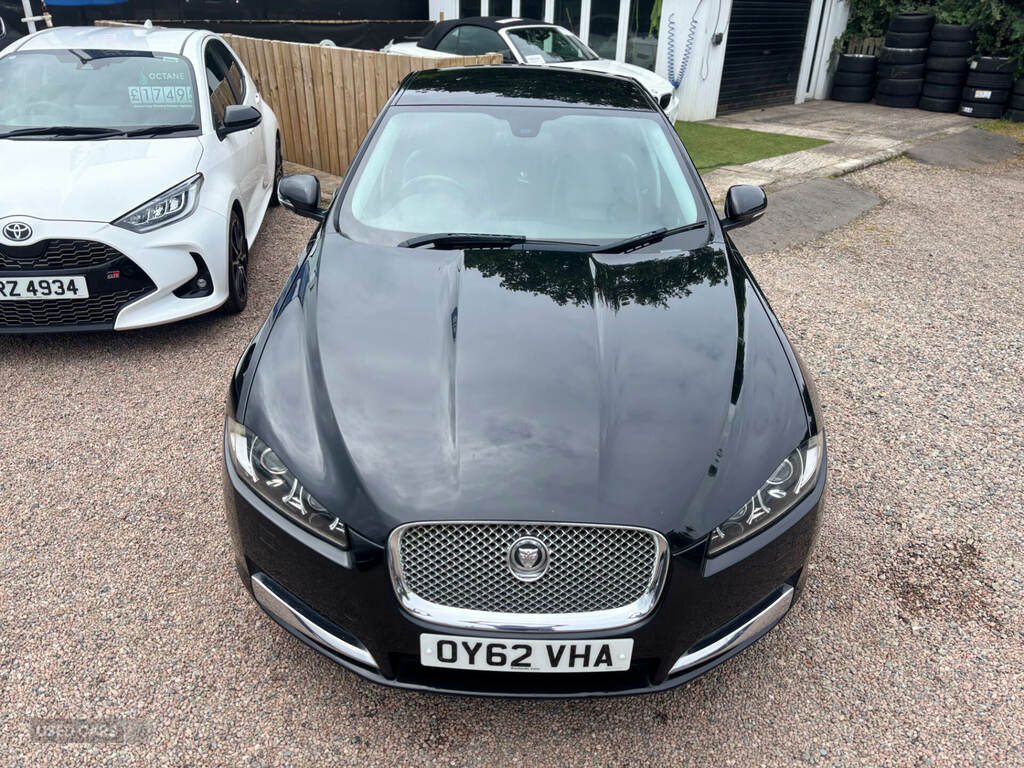 Jaguar XF 2.2D Premium Luxury Black #5