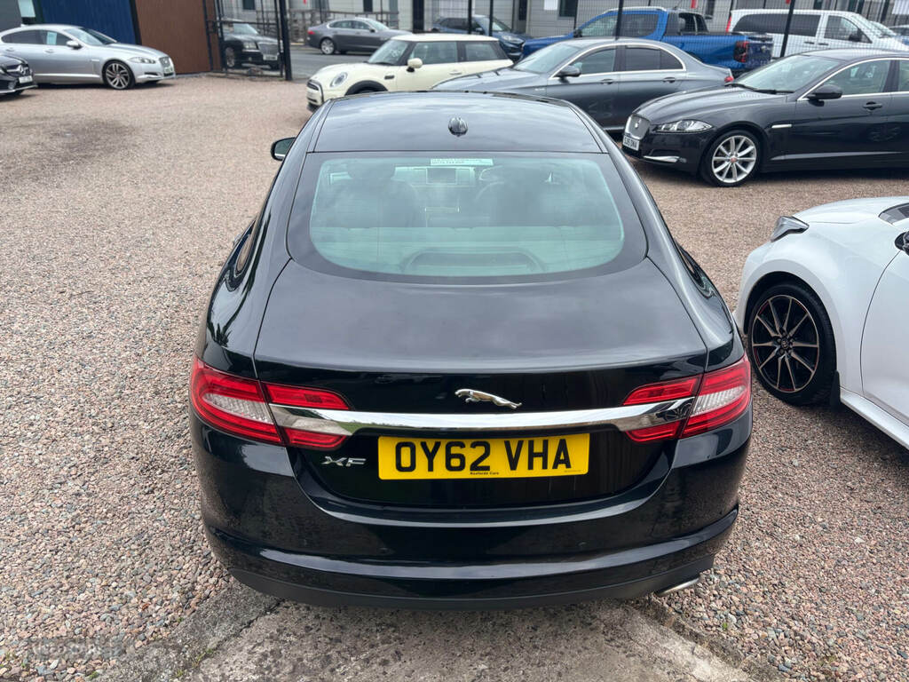Jaguar XF 2.2D Premium Luxury Black #6