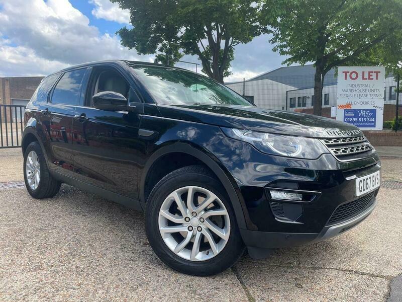 Land Rover Discovery Sport 2.0 Si4 Se Tech Black #3