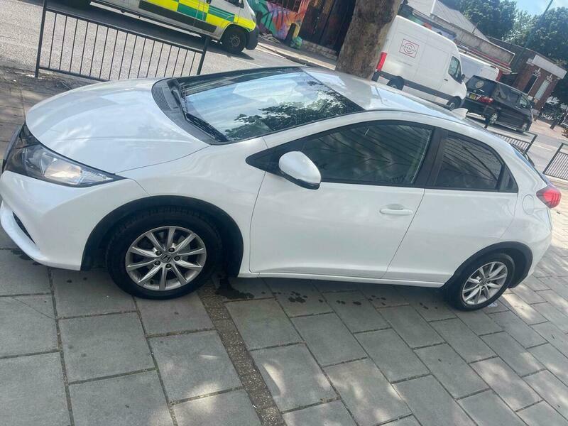 Honda Civic 1.8 I-vtec Se Hatchback White #4