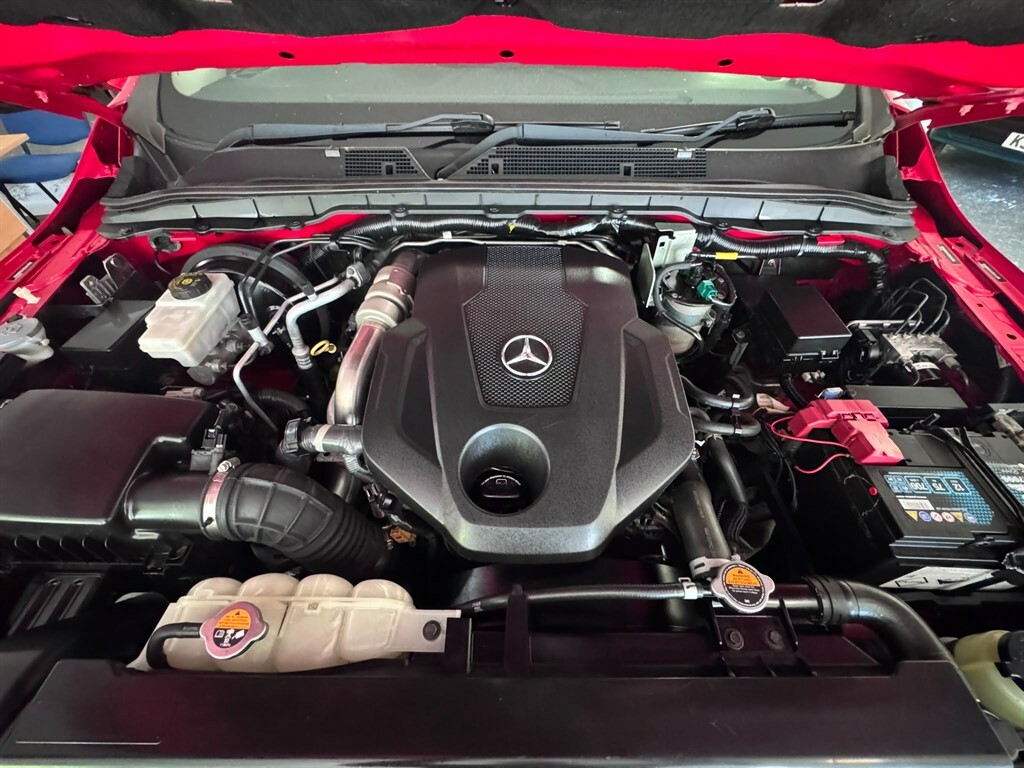 Mercedes-Benz X Class D 4Matic Progressive Red #4
