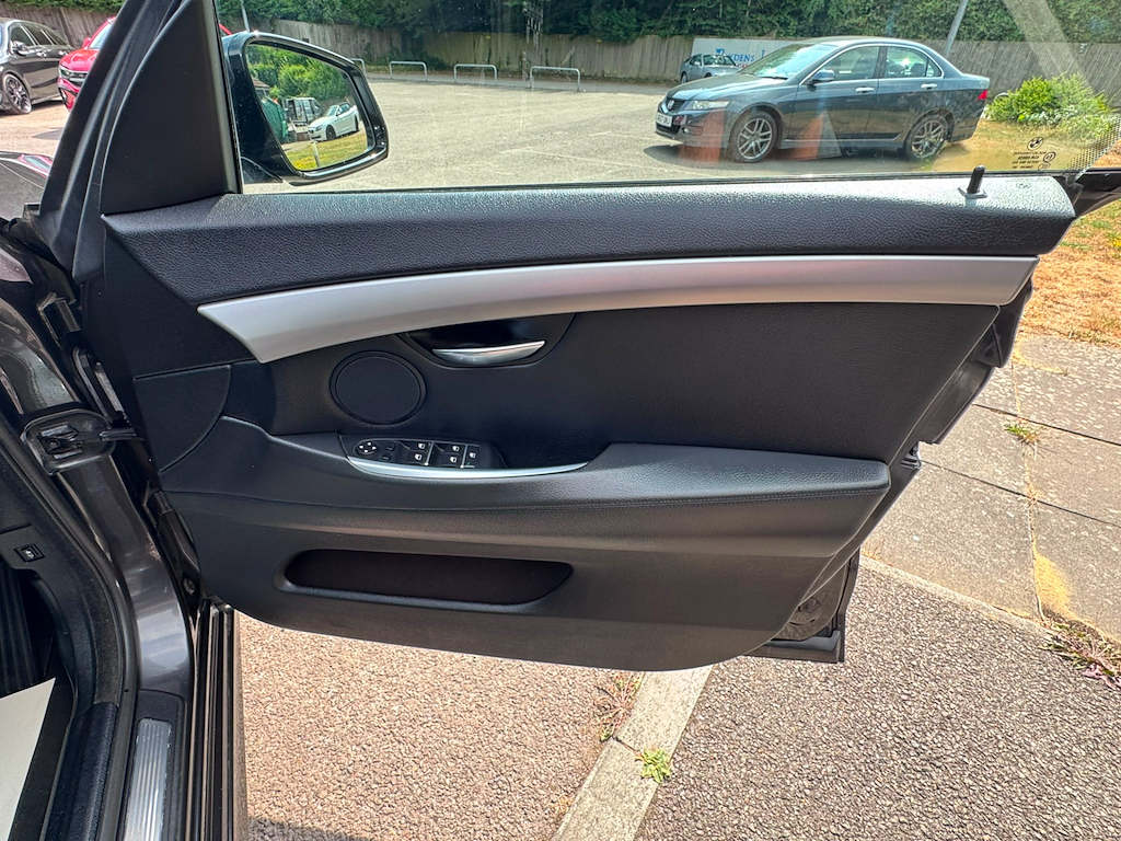 BMW 5 Series Gran Turismo Luxury Grey #15