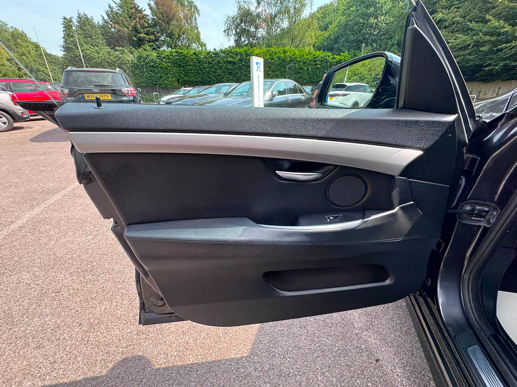 BMW 5 Series Gran Turismo Luxury Grey #27