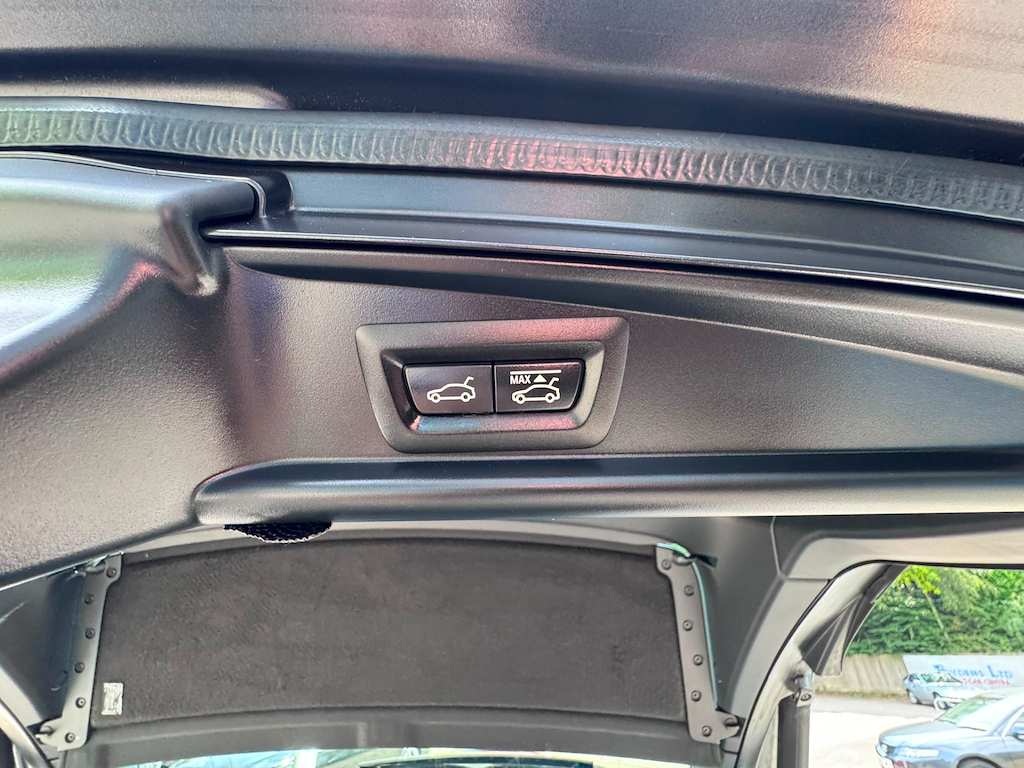 BMW 5 Series Gran Turismo Luxury Grey #13