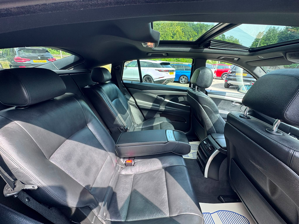 BMW 5 Series Gran Turismo Luxury Grey #33