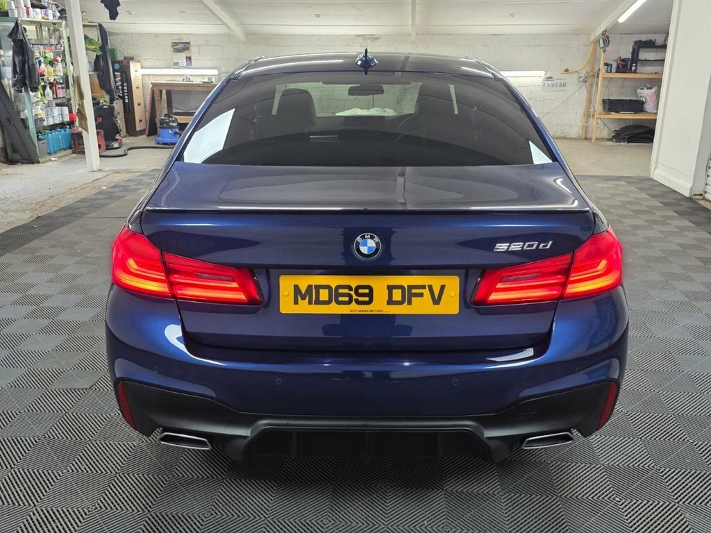 BMW 5 Series 2.0 520D Mht M Sport Saloon Hybrid MD69DFV Blue #5