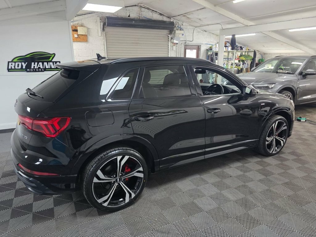 Audi Q3 2.0 Tdi 35 S Line Suv S Tronic Euro 6 Black #6