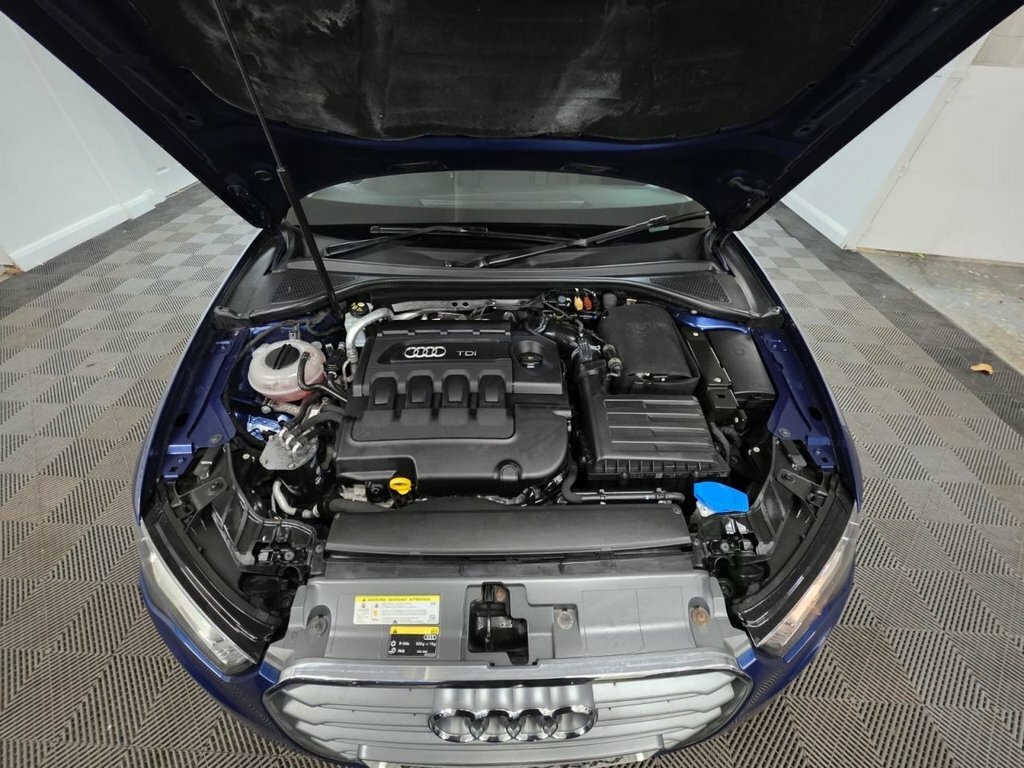 Audi A3 1.6 Tdi Sport Sportback Euro 6 Blue #2