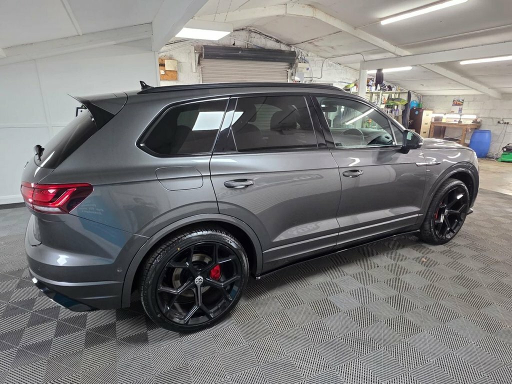 Volkswagen Touareg 3.0 Tdi V6 R-line Tech Suv Tiptronic 4M YE19ZWD Grey #6