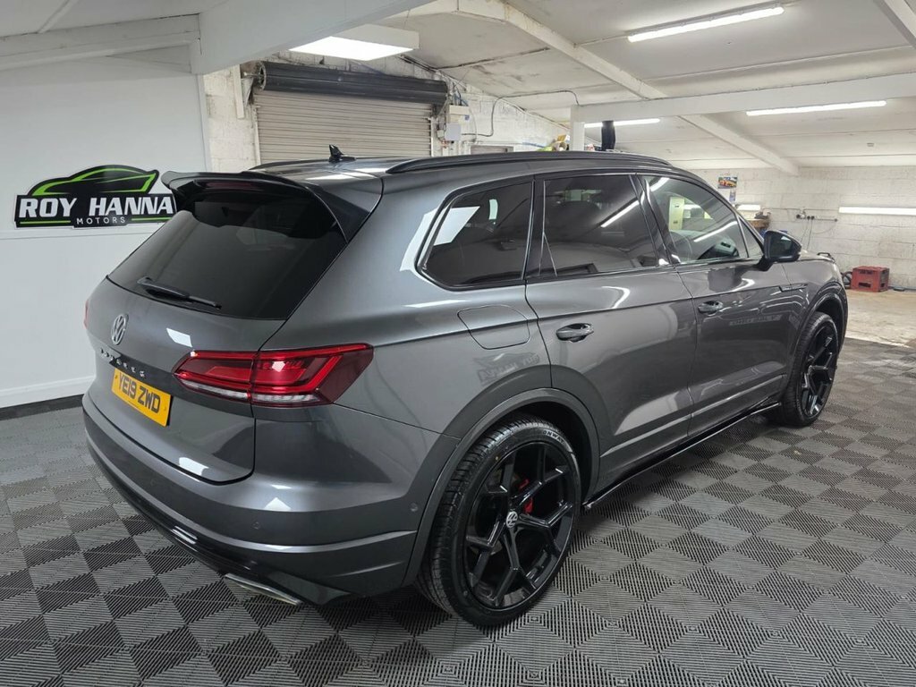 Volkswagen Touareg 3.0 Tdi V6 R-line Tech Suv Tiptronic 4M YE19ZWD Grey #2