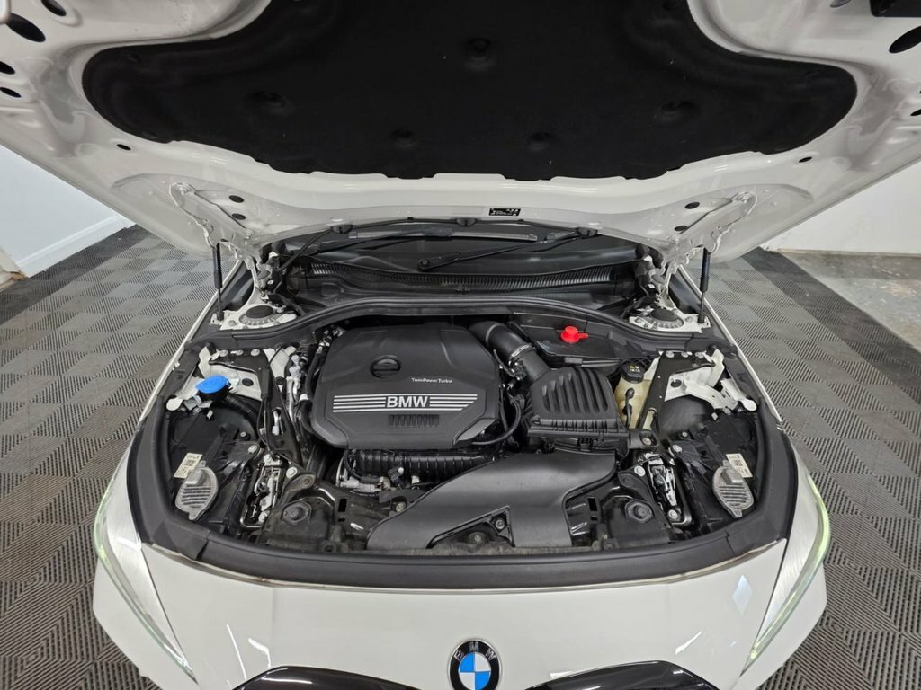 BMW 1 Series 1.5 118I M Sport Lcp Hatchback Dct Eu KS72FKL White #2