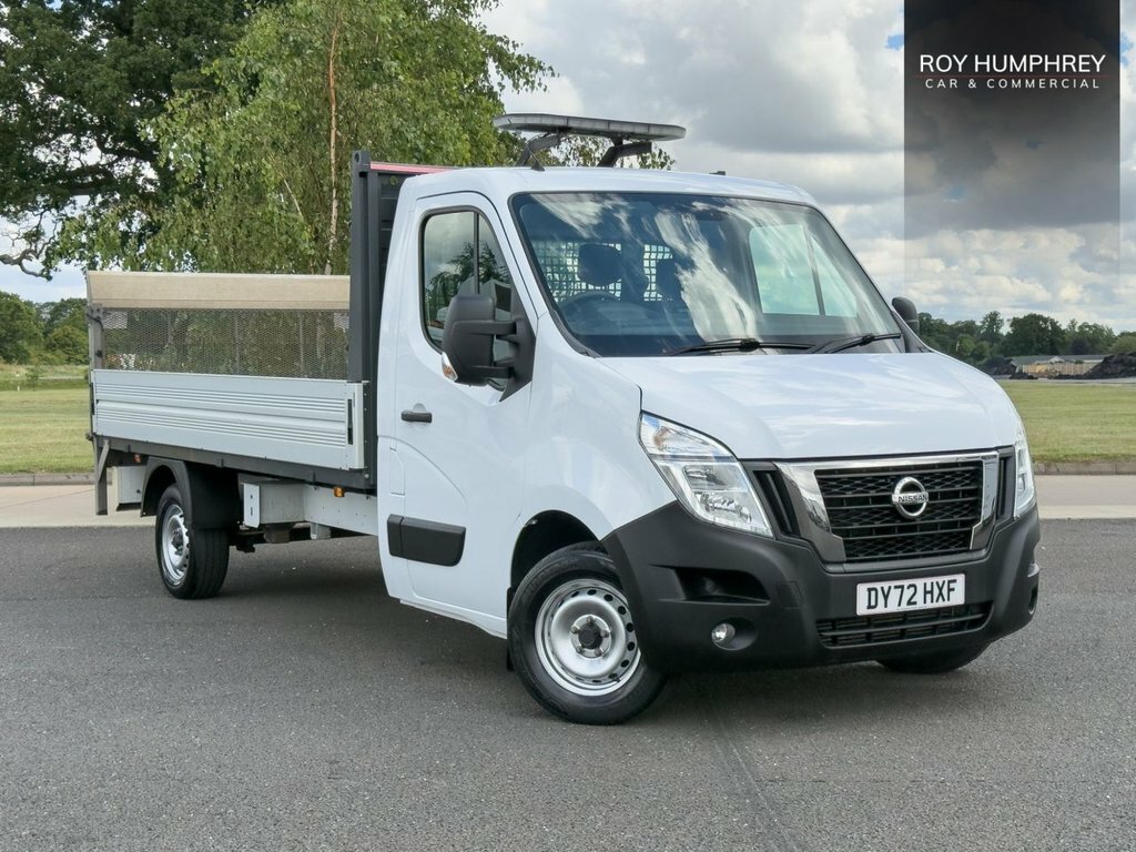 Nissan InterStar 2.3L Tekna White