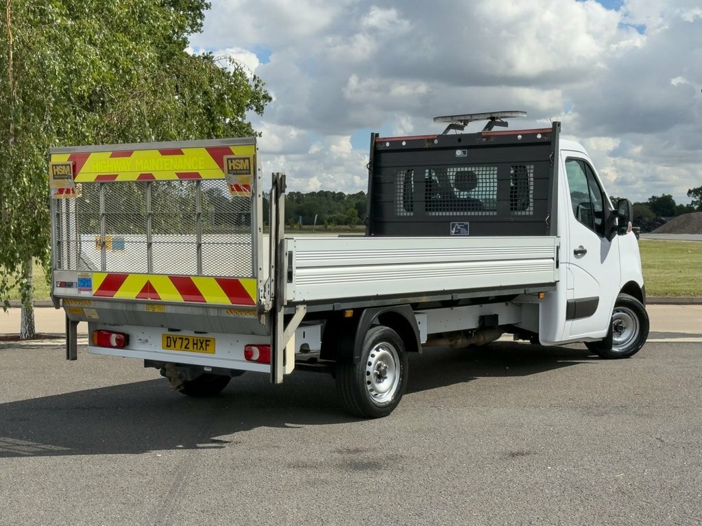 Nissan InterStar 2.3L Tekna White #2