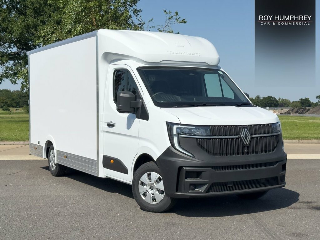 Renault Master Mpv White