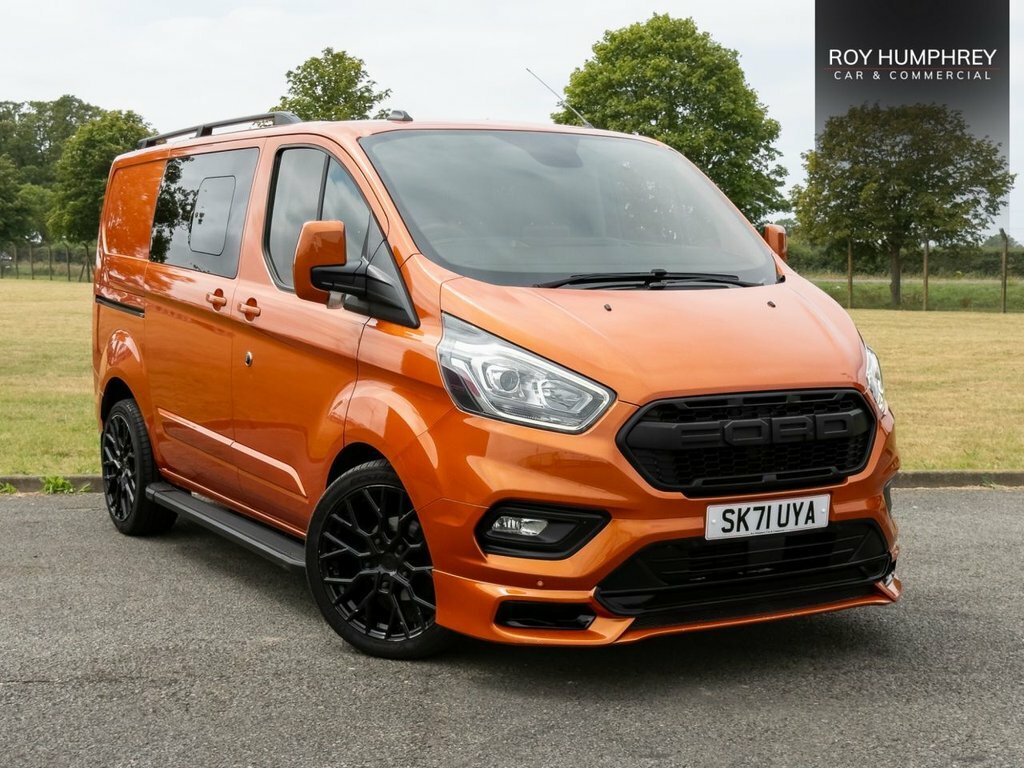 Ford Transit Custom 2L Limited SK71UYA Orange