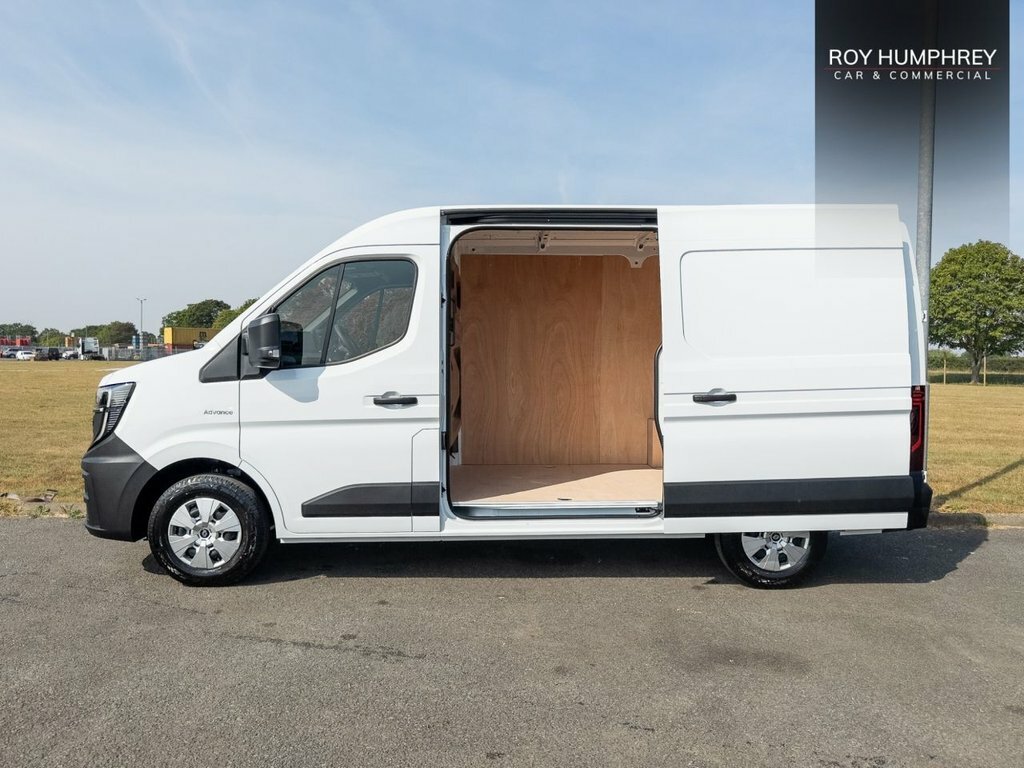Renault Master 2L Advance White #4