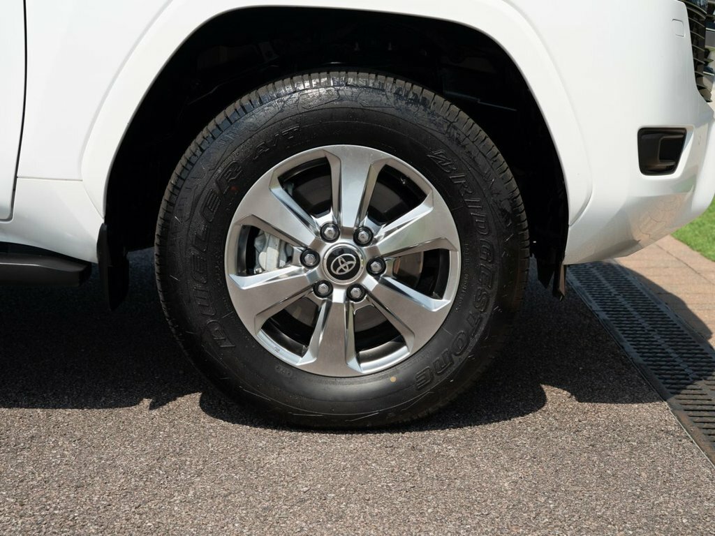 Toyota Land Cruiser Mpv Grey #9
