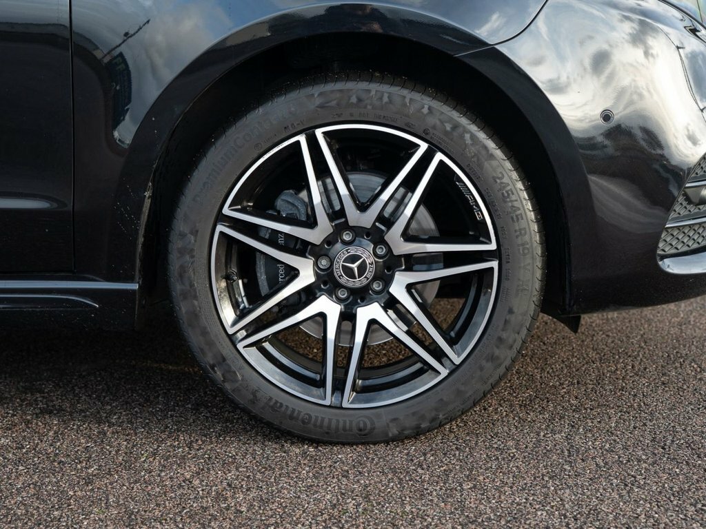 Mercedes-Benz V Class Amg Line Silver #8