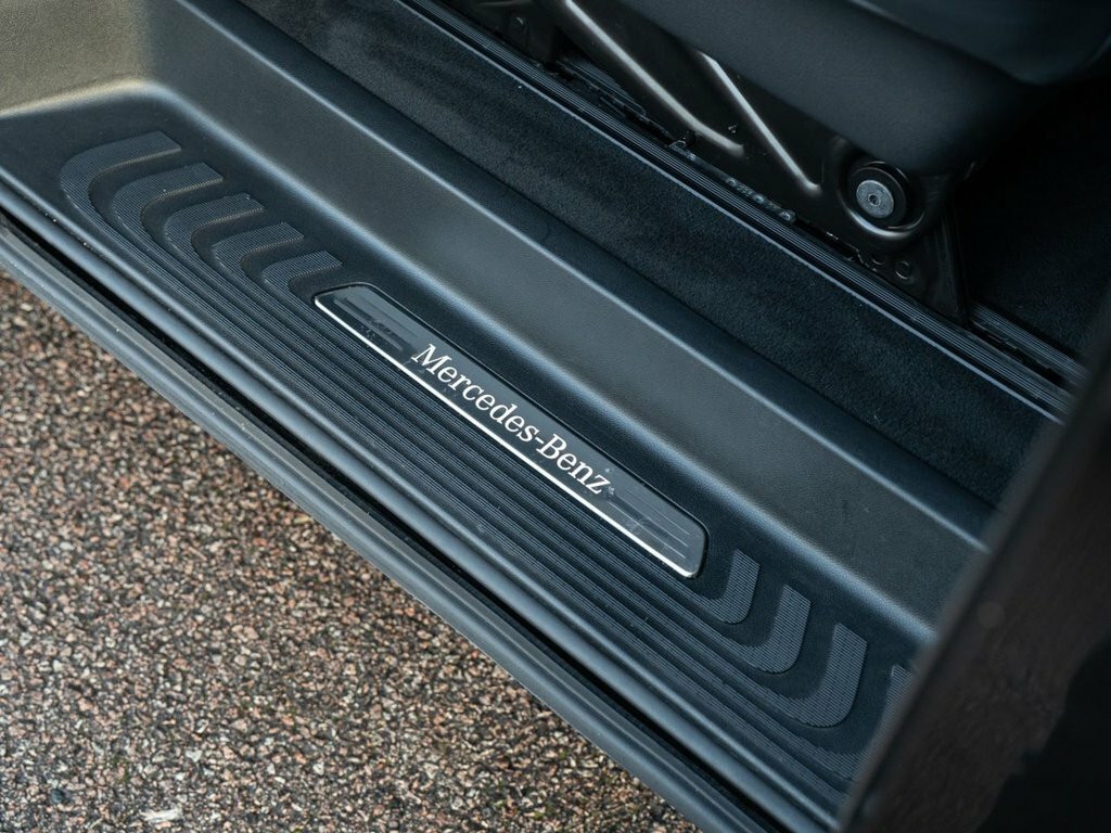 Mercedes-Benz V Class Amg Line Silver #33