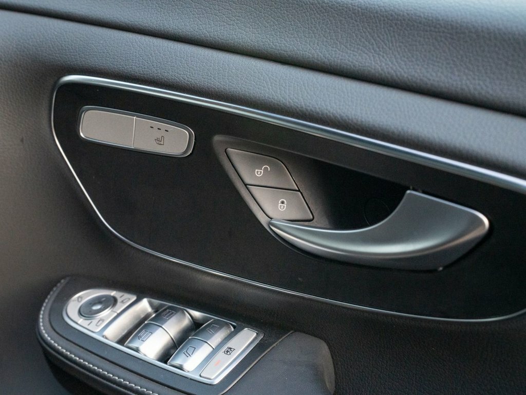Mercedes-Benz V Class Amg Line Silver #28