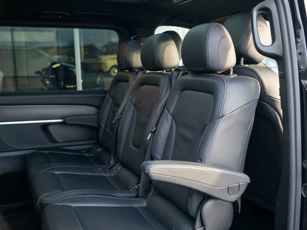 Mercedes-Benz V Class Amg Line Silver #14
