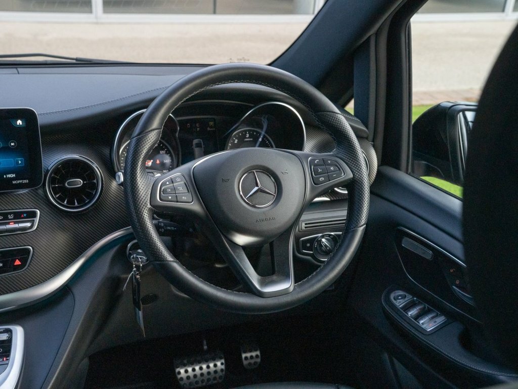 Mercedes-Benz V Class Amg Line Silver #12