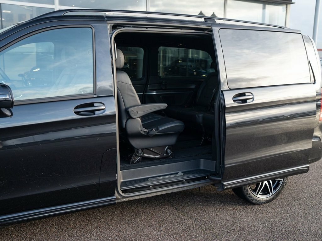 Mercedes-Benz V Class Amg Line Silver #16
