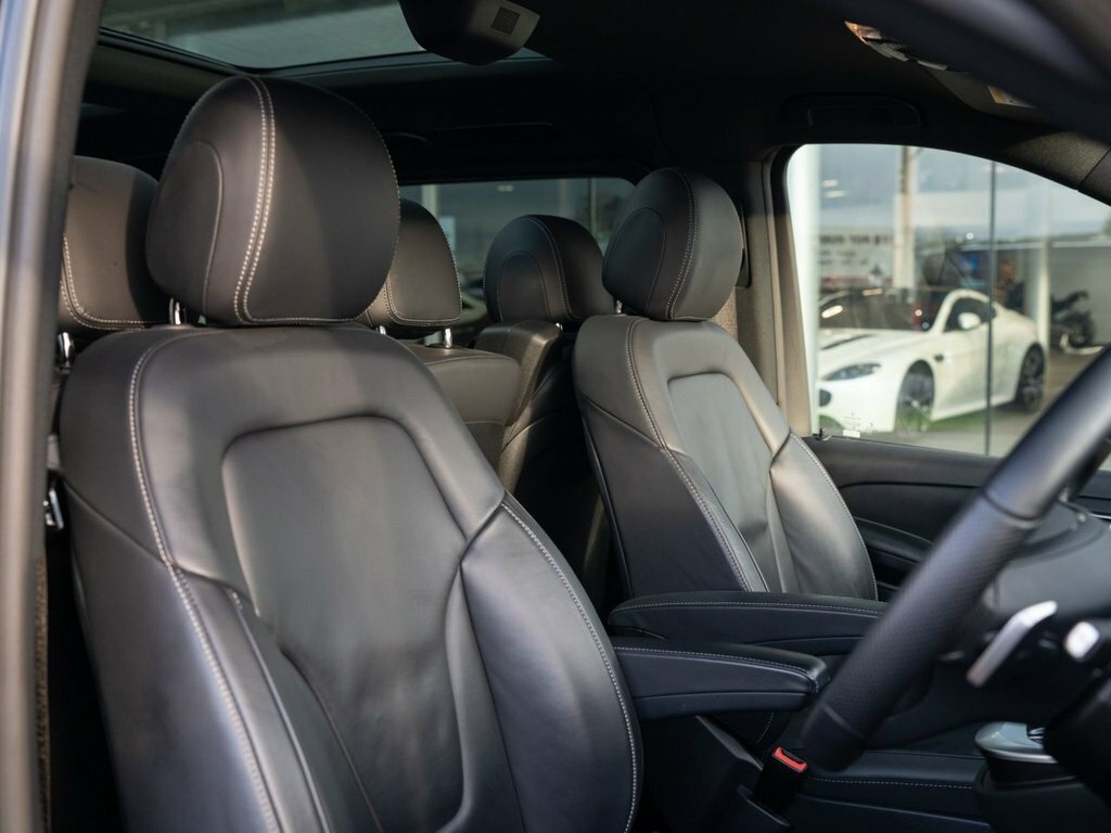 Mercedes-Benz V Class Amg Line Silver #11