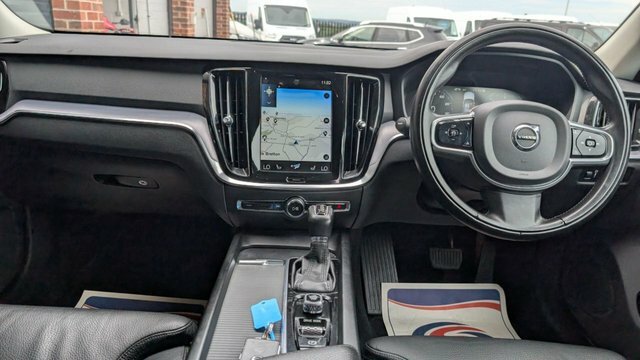 Volvo V60 Cross Country 2.0 D4 Plus Estate Awd Euro 6 S S Black #3