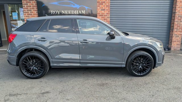 Audi Q2 1.0 Tfsi 30 Black Edition Suv Eu EK69OHB Black