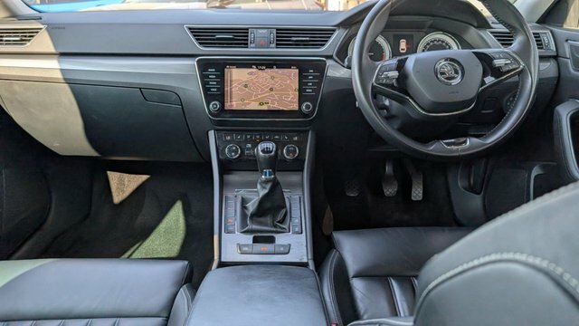 Skoda Superb 2.0 Tdi Se L Estate Euro 6 S S Silver #3