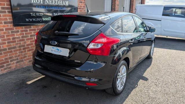 Ford Focus 1.0T Ecoboost Titanium Hatchback Black #6