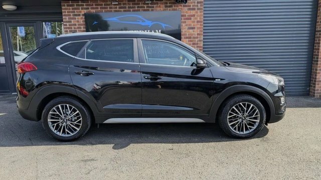 Hyundai Tucson 2.0 Crdi Premium Suv 4Wd Euro 6 S Black
