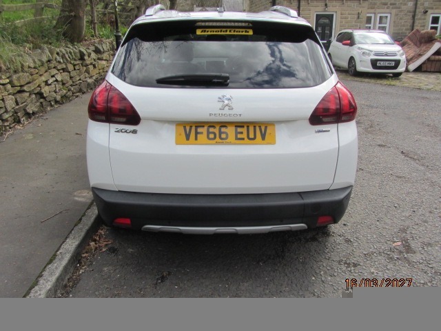 Peugeot 2008 1.2 Puretech Allure VF66EUV White #3