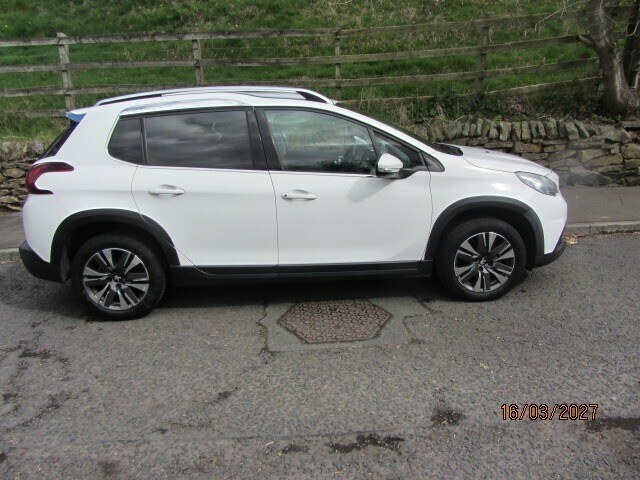 Peugeot 2008 1.2 Puretech Allure VF66EUV White #5
