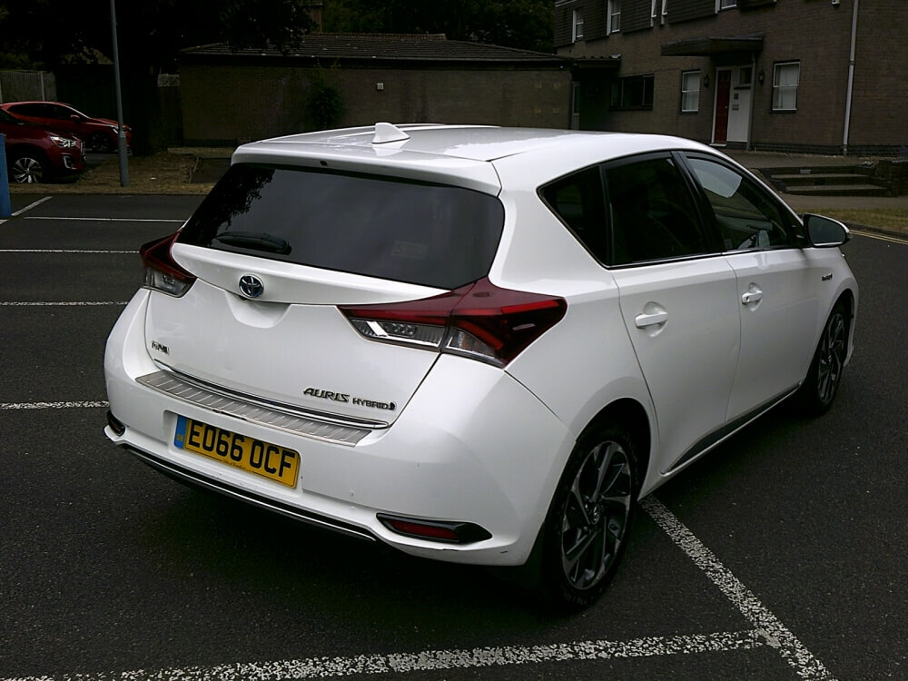 Toyota Auris 1.8 Design Hybrid #5