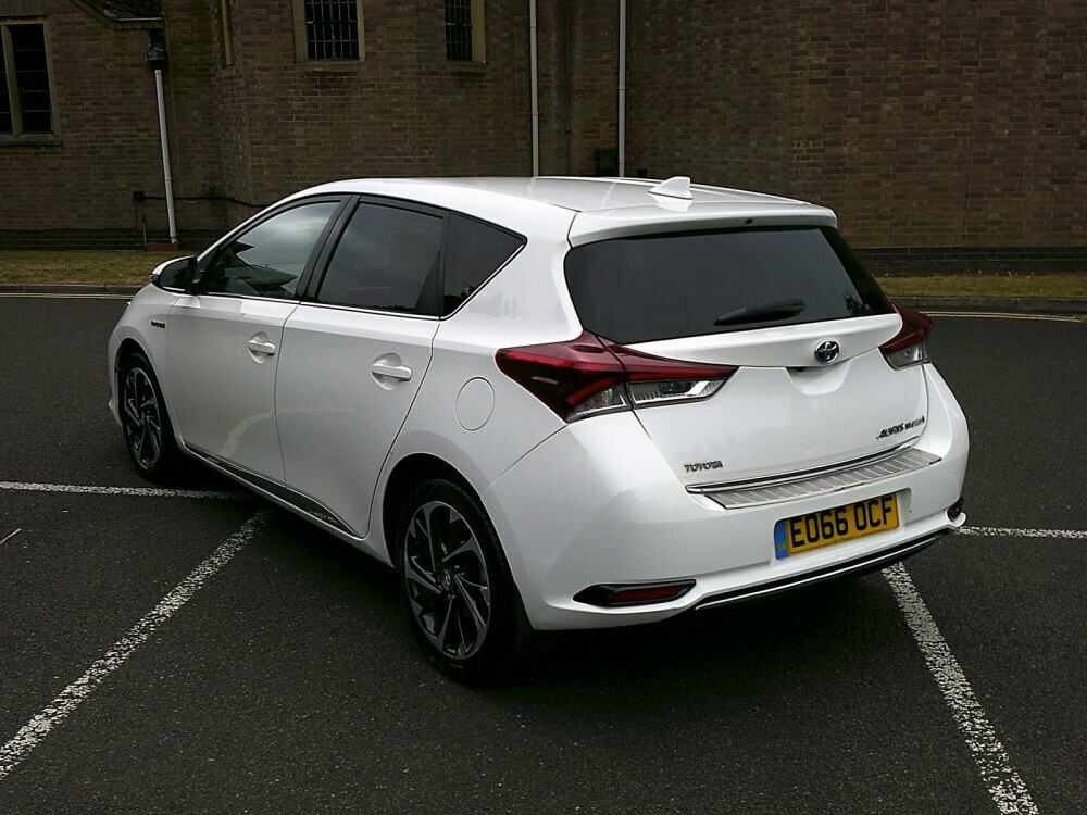 Toyota Auris 1.8 Design Hybrid #3