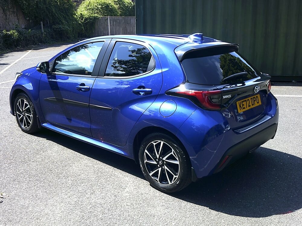 Toyota Yaris Hybrid 1.5 Design  #6