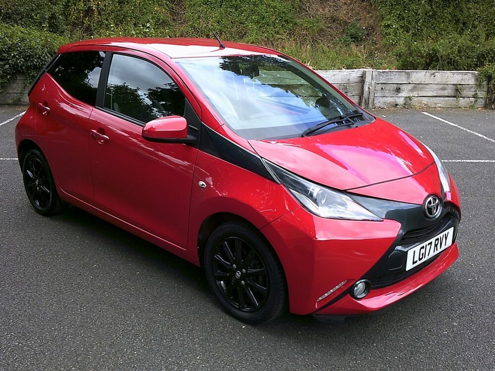 Toyota Aygo 1.0 X-style LG17RVY Red #2