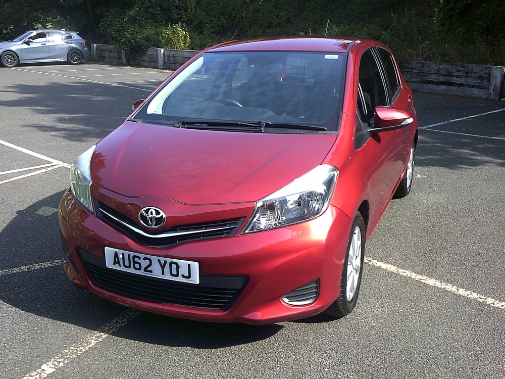 Toyota Yaris 1.33 Tr Red