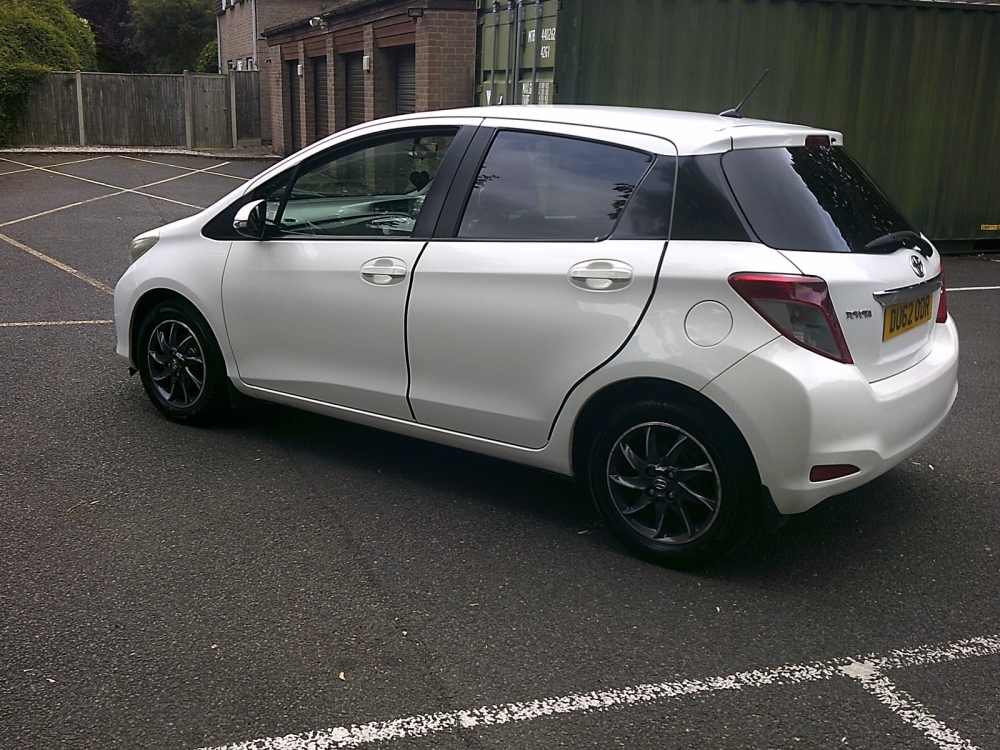 Toyota Yaris 1.0 Edition DU62ODR #3