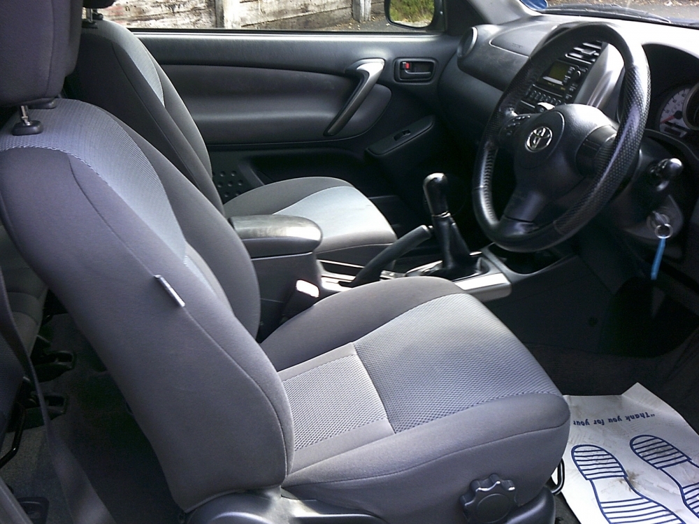 Toyota Rav 4 D-4d Xt-r Silver #7